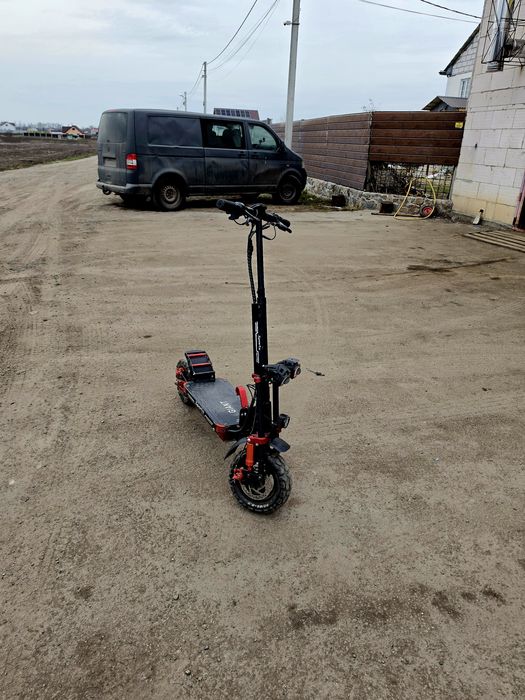 Самокат Giant M11 PRO Outlander