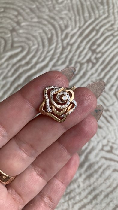 Загубилась сережка