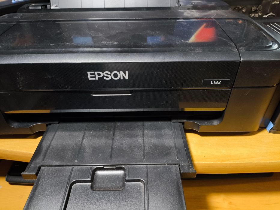 Продам epson L 132 на запчасти