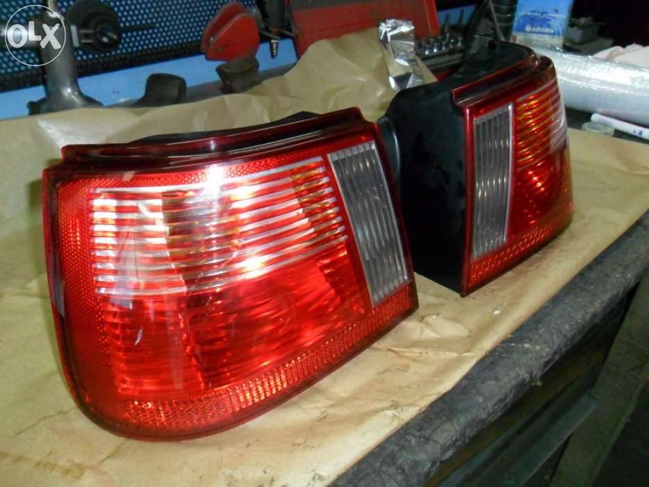 Vendo par de farolins Ibiza 2001 6k2