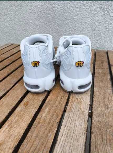 Bialy Nike Air Max Plus  R.45