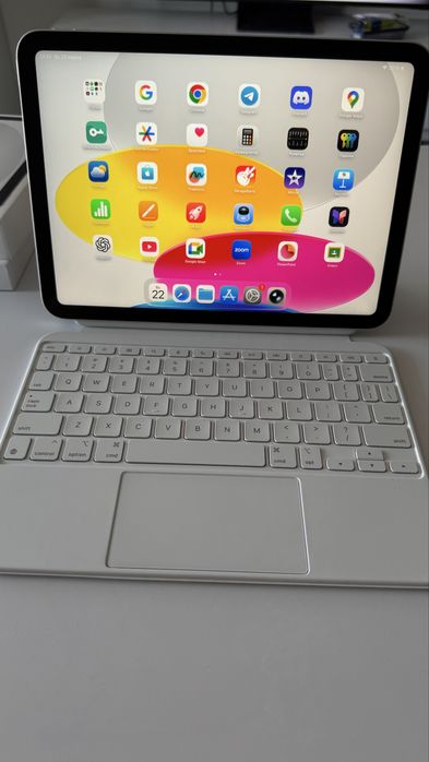 Ipad 11 128 gb wi-fi silver a16 + magic keyboard folio
