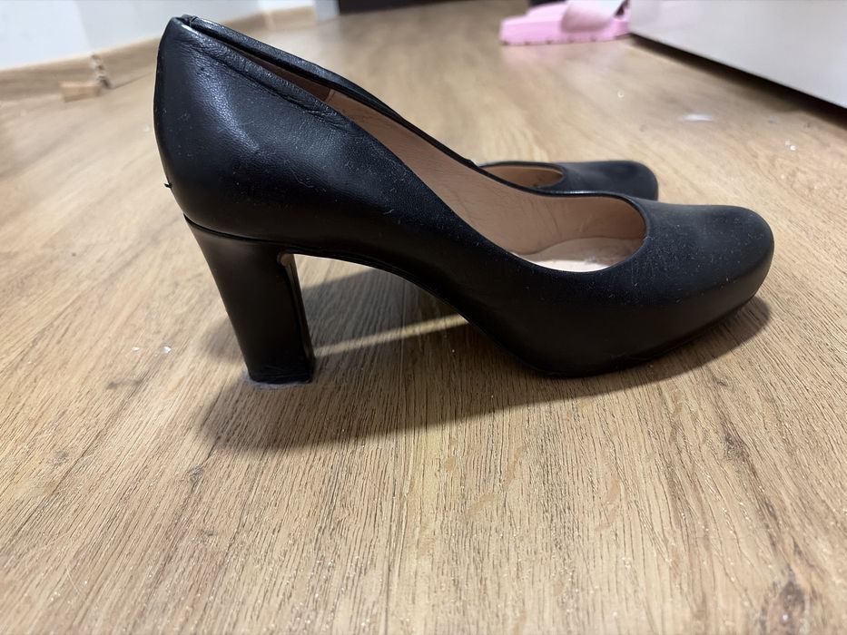 Buty na obcasie