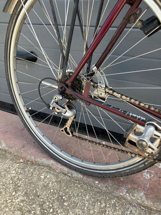 Bicicleta trekking univega roda 700