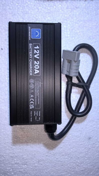 Зарядний пристрій 12в 20а    для літіевих ( LIFEPO-4) аккумуляторов .