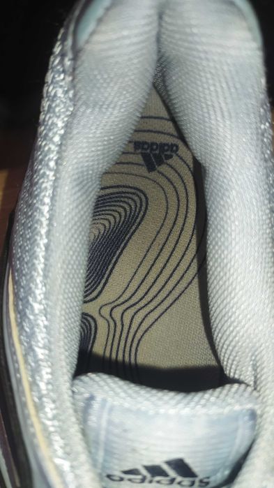 Кросовки Adidas (оригинальные)