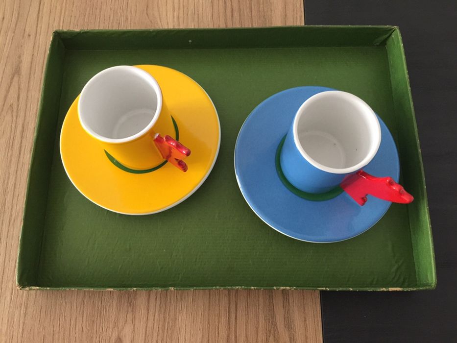 Chavenas Expo’98 do artista plastico José de Guimarães