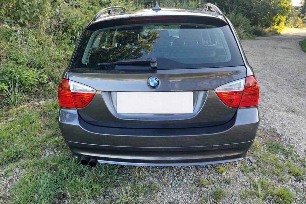 BMW E91 325i X-DRIVE