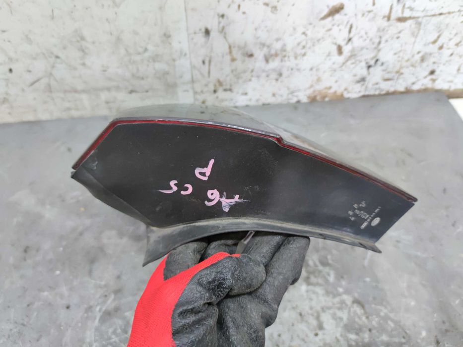 Audi A4 B6 Sedan Lampa Prawy Tył Prawa Tylna PT
