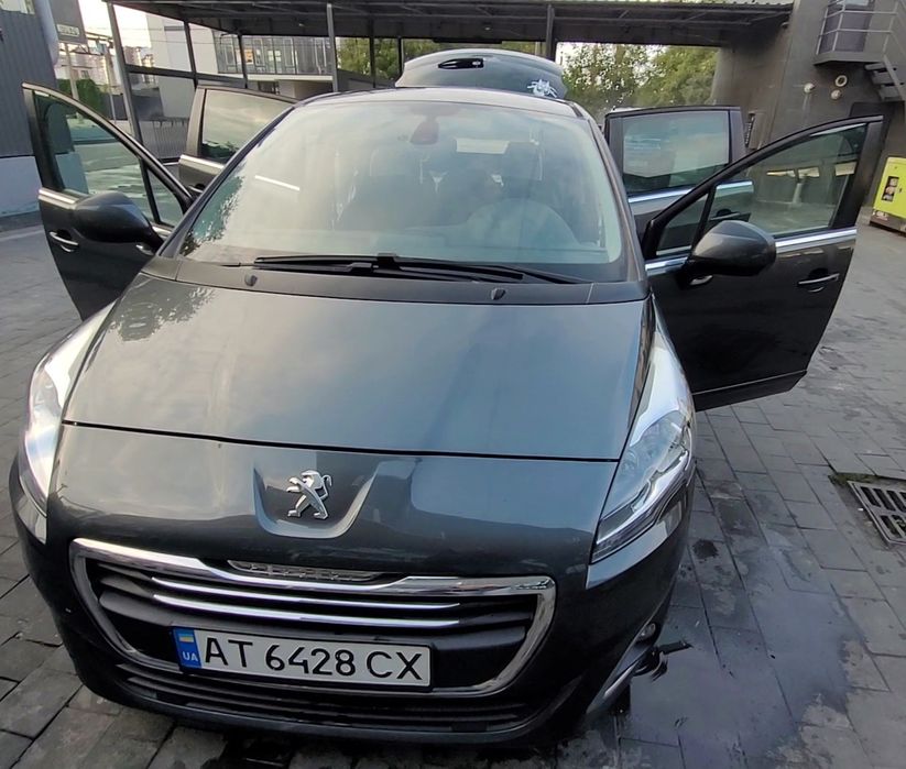 Peugeot 5008 (7 місне)