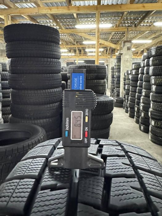 Dunlop Winter Maxx WM01 215/65 R16 — арктична зимова гума б/у, від 1 шт