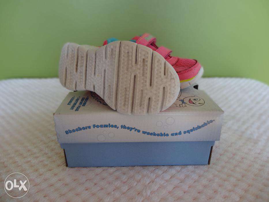 SKECHERS Półbuty rozm. 24