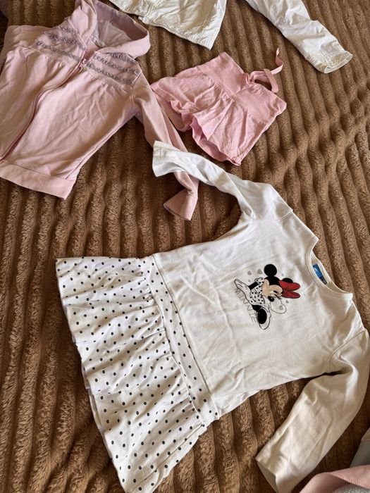 Віддам безкоштовно одяг для дівчинки 4-5-6 рочків