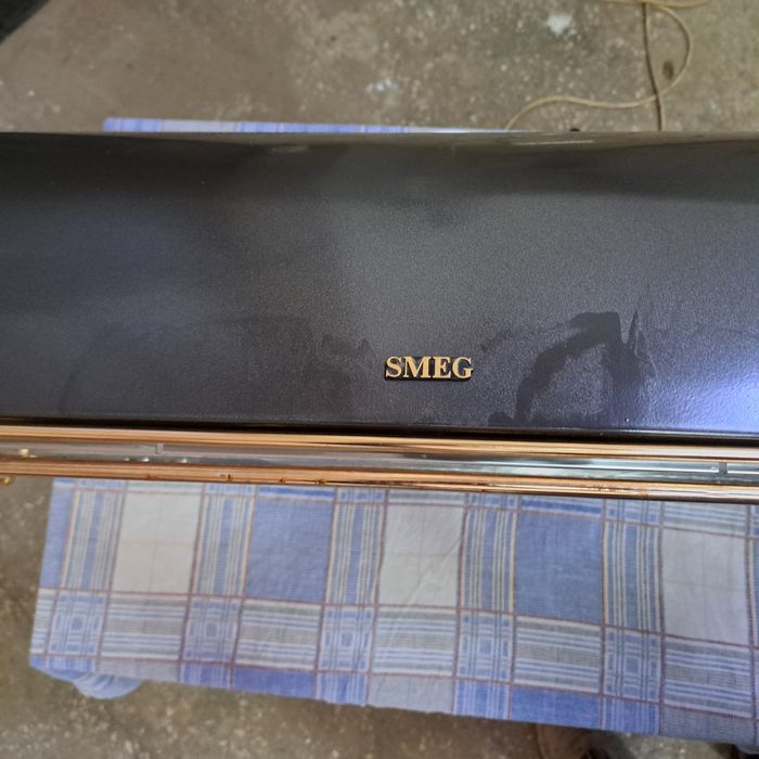 Продам вытяжку SMEG