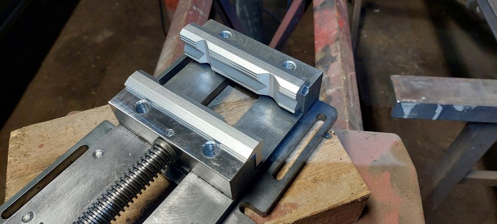 Imadło wiertarskie warsztatowe 125 mm – RZEMIEŚLNICZE