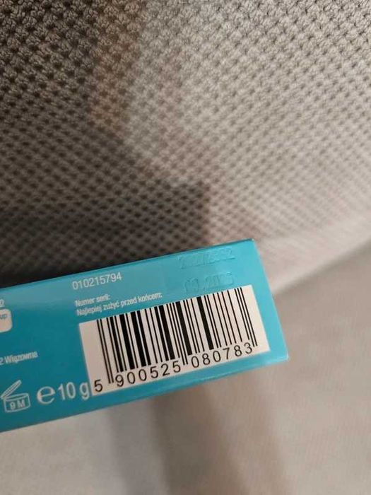 Perfecta Lips Clinic Nawilżający żelowy balsam do ust 3x Hyaluron