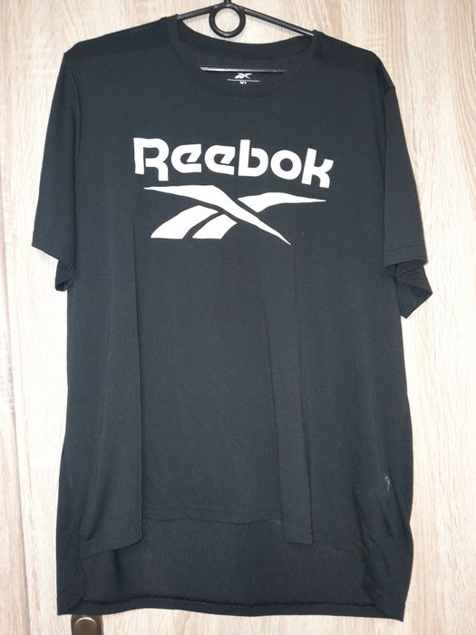 Męski t-hisert z Reebok.