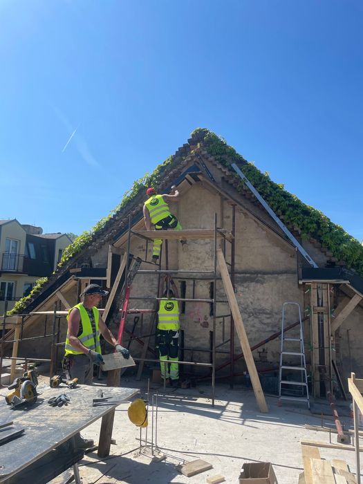 Budowy Przebudowy budynków kamienic hal magazynów remonty domów biur