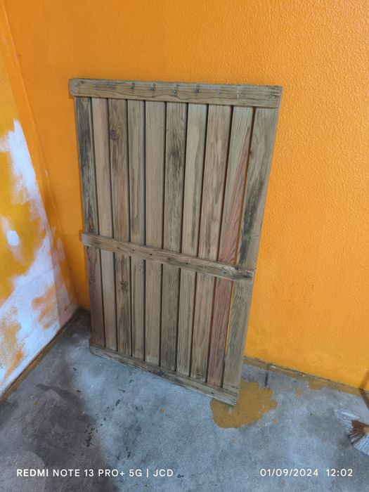 Estrado em madeira tratada com 0,75*1,25