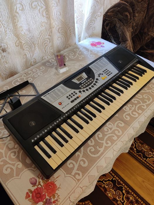 Синтезатор Elenberg MS-6140