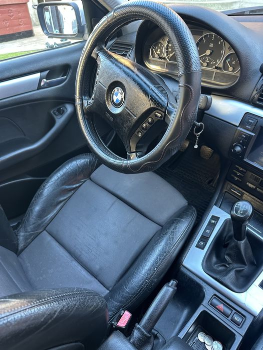 Продаєтья Bmw e46