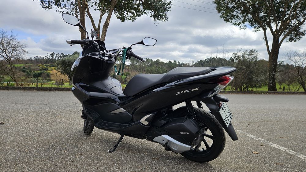 Honda PCX 125 ano  2019  Muito bem cuidada,econômica pronta para rodar