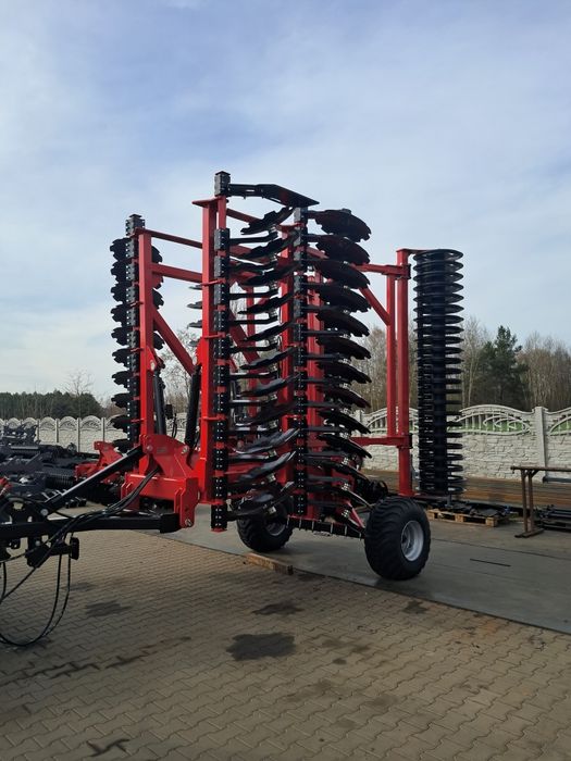 Brona talerzowa półzawieszana 5 metrów, brona ciągana z wózkiem