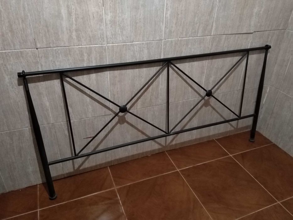 Cama casal extra (Pintada na cor original Preto)