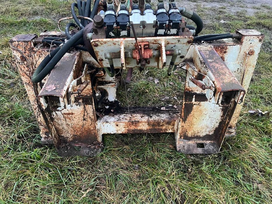 Ramie tylne kopiące BOBCAT C330/C360