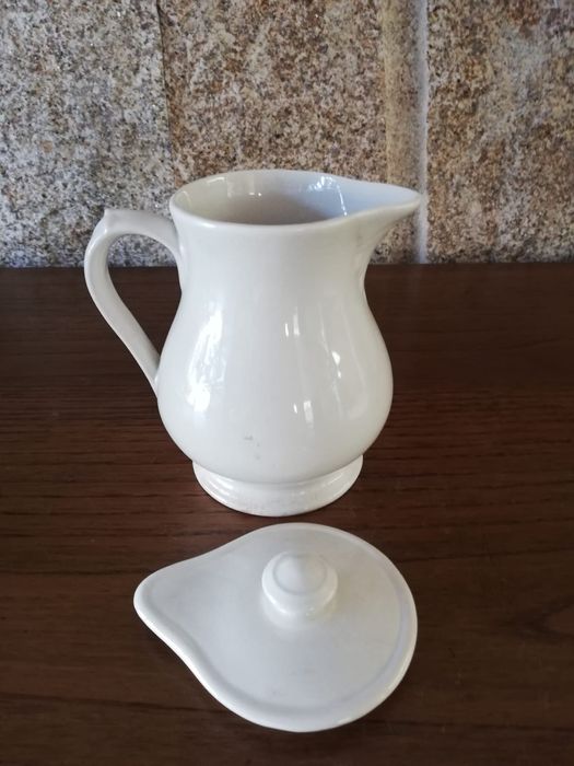 Jarro antigo em faiança vidrada Sacavém