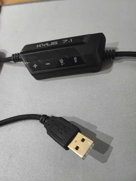 Auscultadores Gaming NOX Kyus 7.1 | PC / PS4 | Com Fio | LED