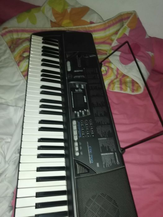 Piano Casio CTK 700