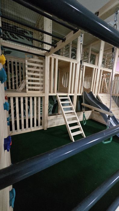 Drewniana Bawialnia  Montessori ,Modułowy Plac zabaw Modu-Box MAX