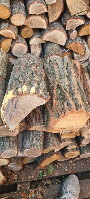 Дрова з доставкою