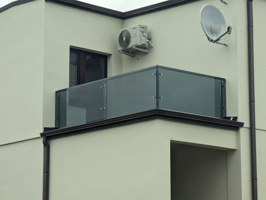 Balustrady szklane, wyroby ze szkła