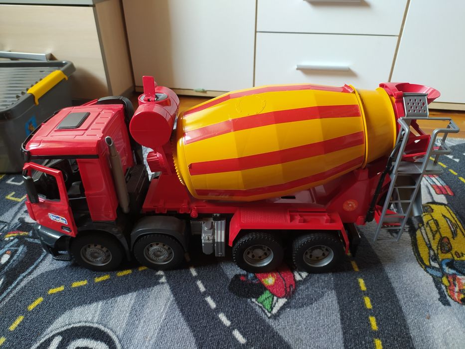 Betoniarka Man Bruder