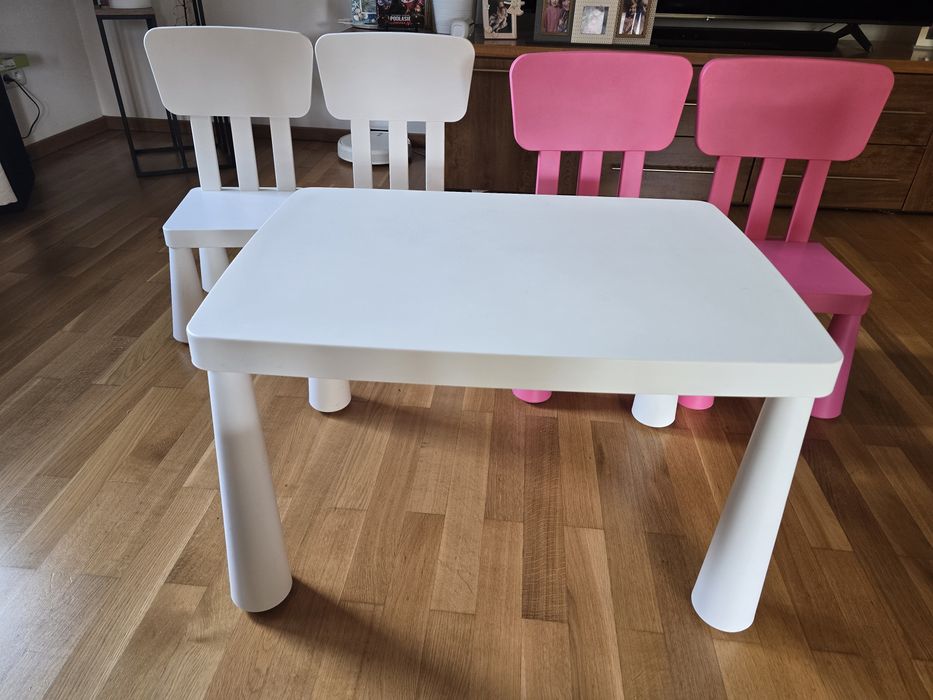 Stolik i 4 krzesełka Mamut Ikea