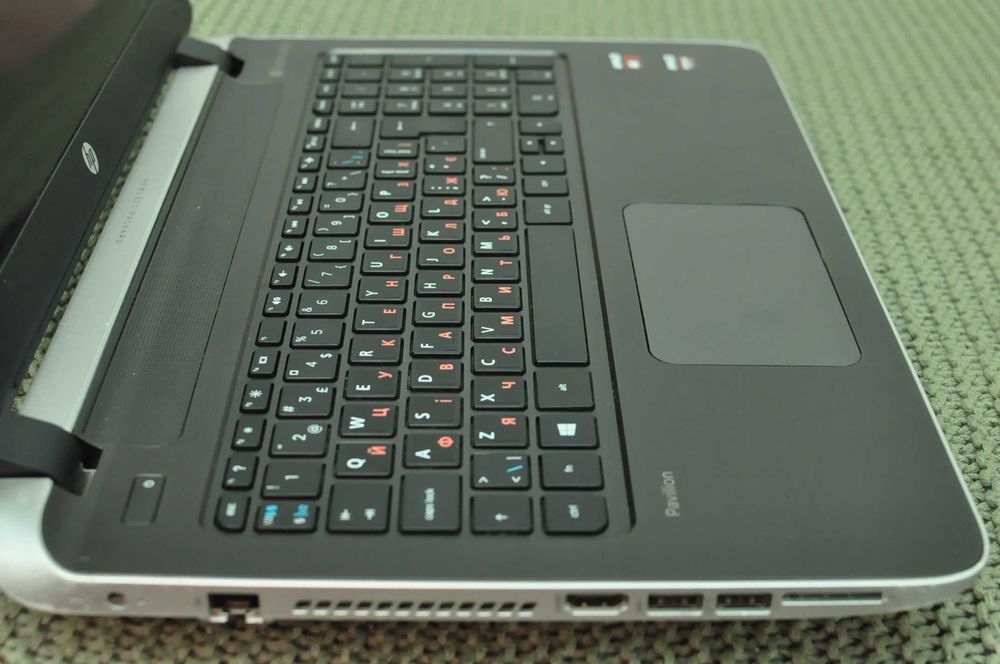 Игровой ноутбук HP 15  (AMD A8/8Gb/ 1000Gb/video 2Gb)