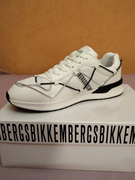 Wyprzedaż sneakersy męskie Bikkembergs.