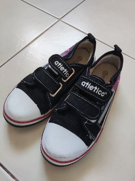 Buty, kapcie chłopięce firmy Atletico rozmiar 33