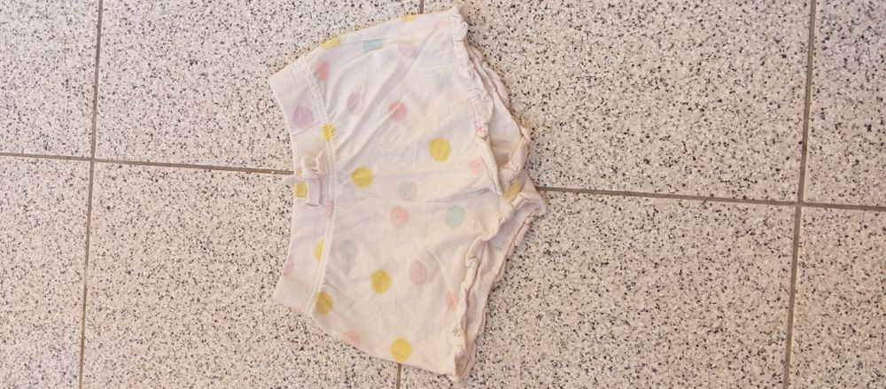 Roupa de menina 1 euro cada