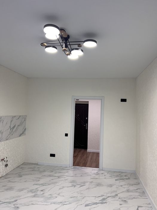 ВиплатиТАК! 2к з світлим новим ремонтом. Мінімальне оформ.42093