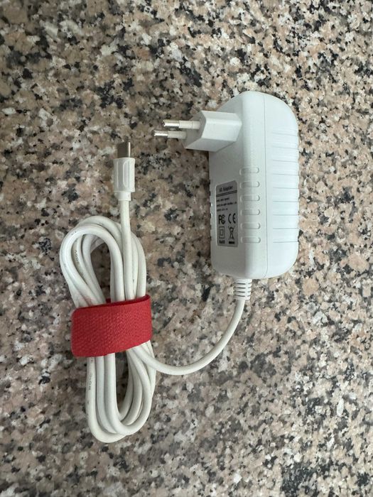 Portátil Insys 12.5 FHD em aluminio