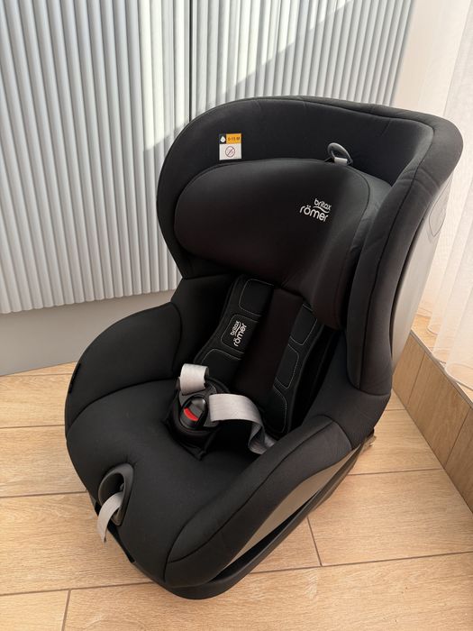Автокрісло Britax-Romer TRIFIX2 i-size Cosmos Black