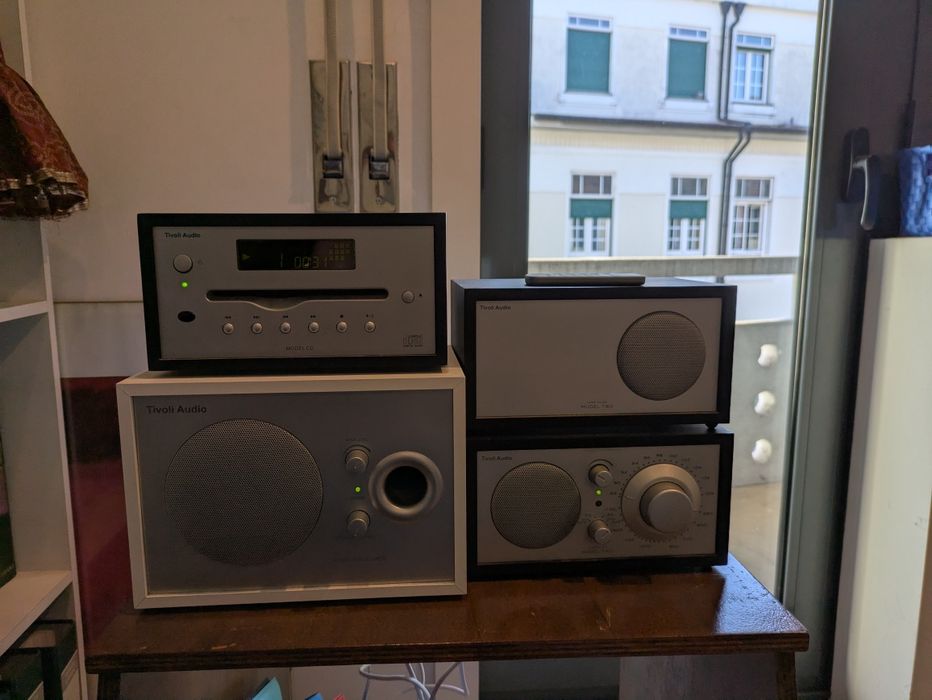 Tivoli Audio Model 2 Complete System with CD Player64741314790915120