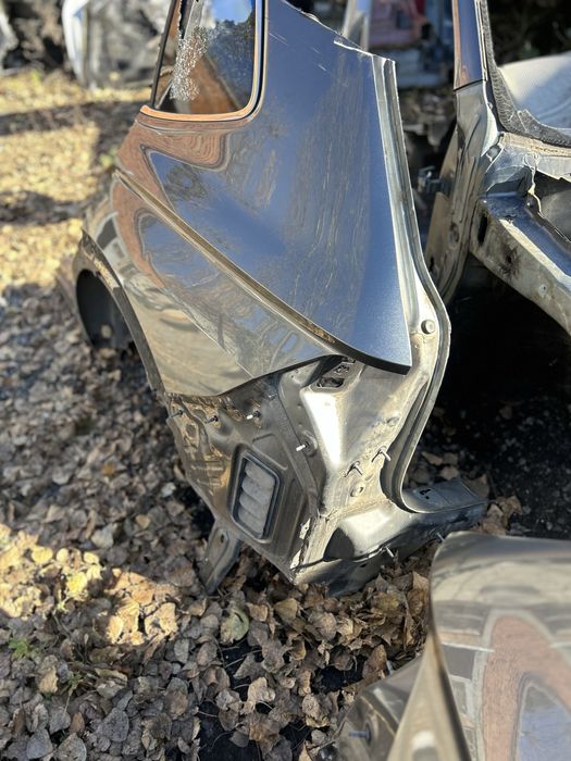 Четверть задня, передня на VW Tiguan 28-24p USA