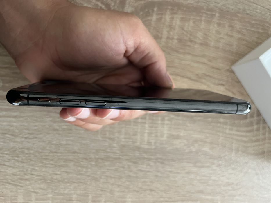 Iphone  X  - 64 G