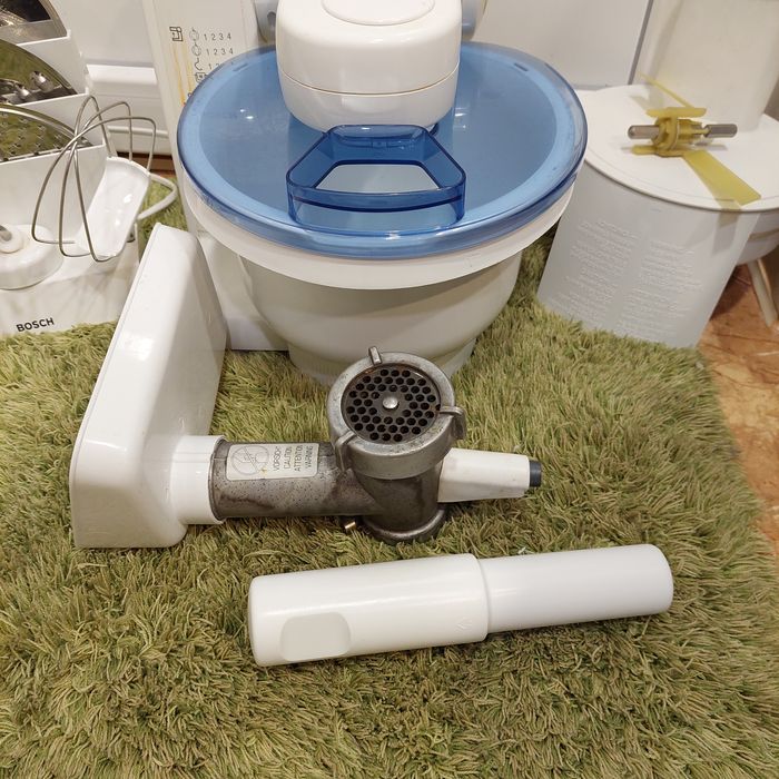 Кухонний комбайн бош bosch з терками і м'ясорубкою