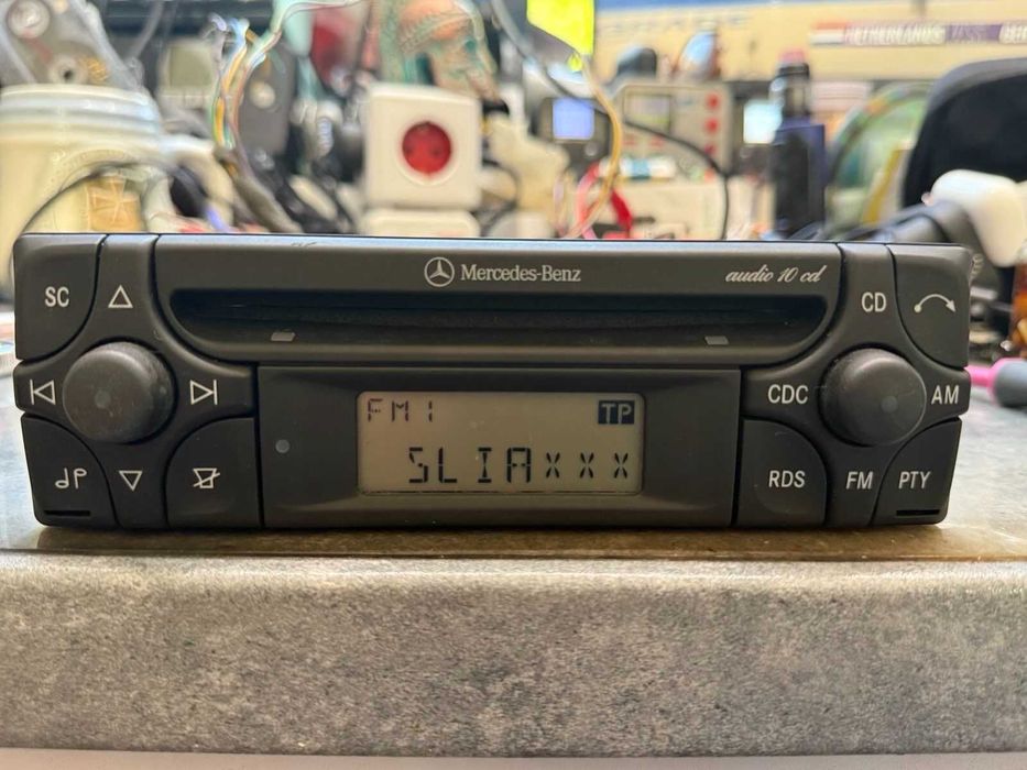 Fabryczne Radio Mercedes Audio 10 CD MF2910