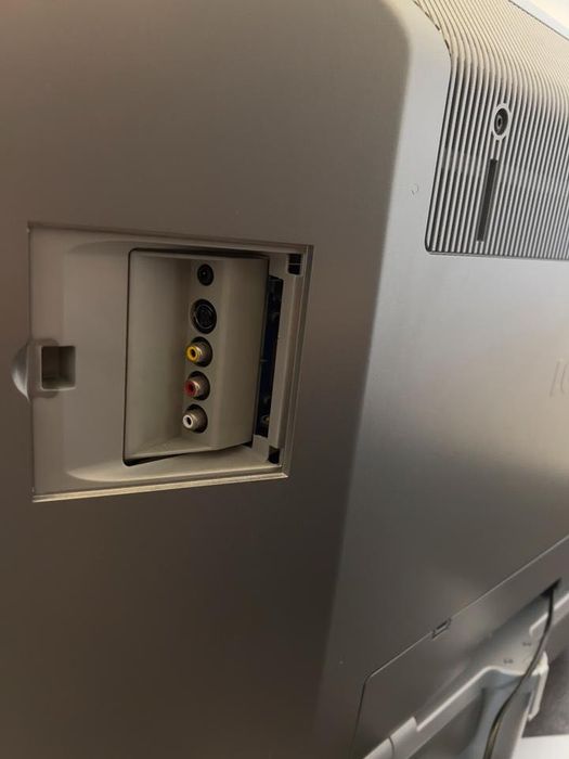 TV Loewe Individual 32'' Select Full HD